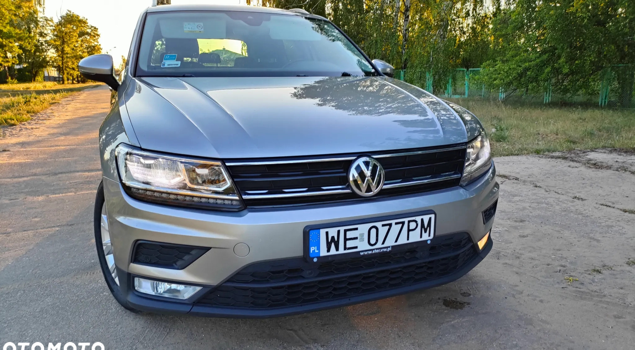 Volkswagen Tiguan cena 88500 przebieg: 101421, rok produkcji 2017 z Łowicz małe 596